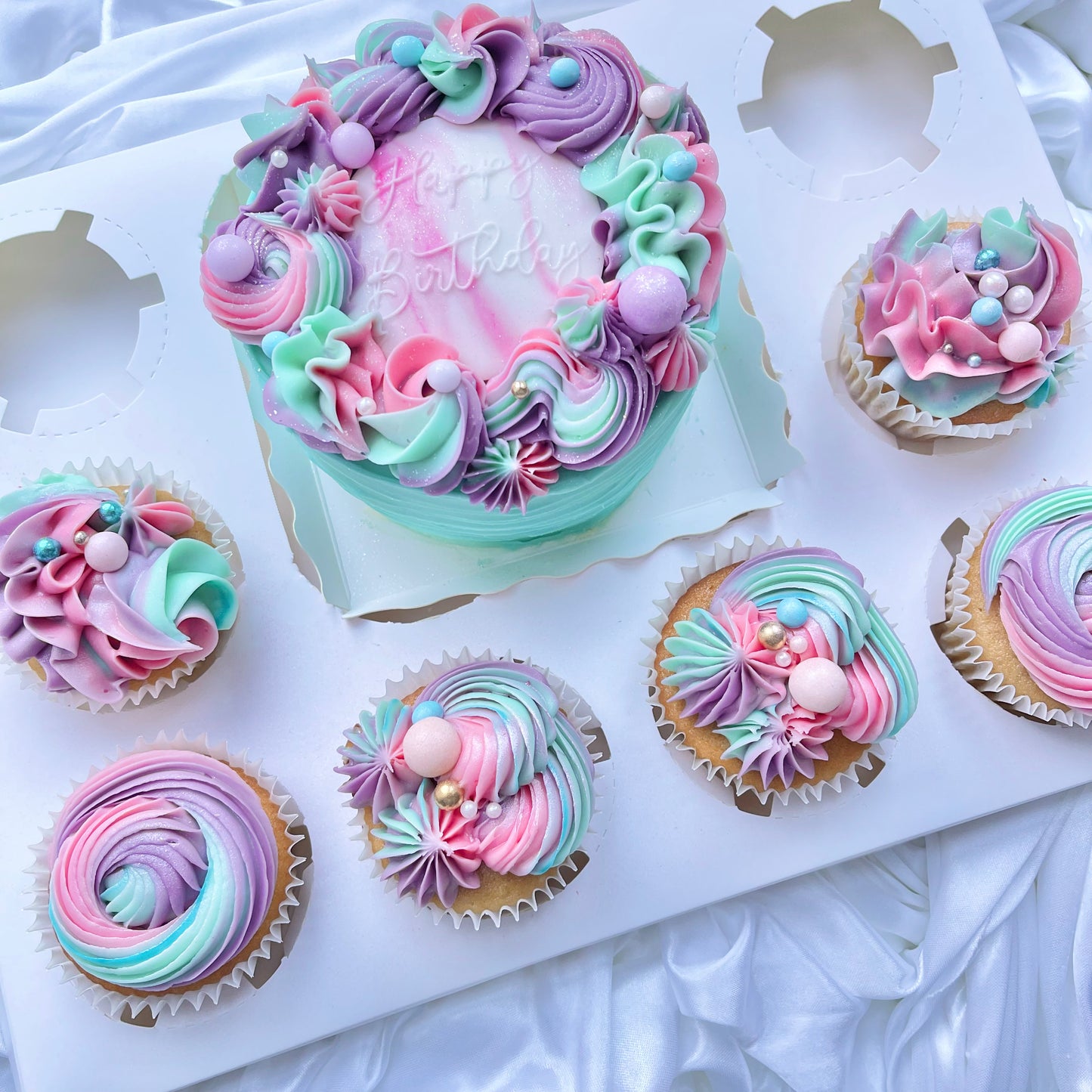 Bento Cake & 6 Cupcake Set Gift Box