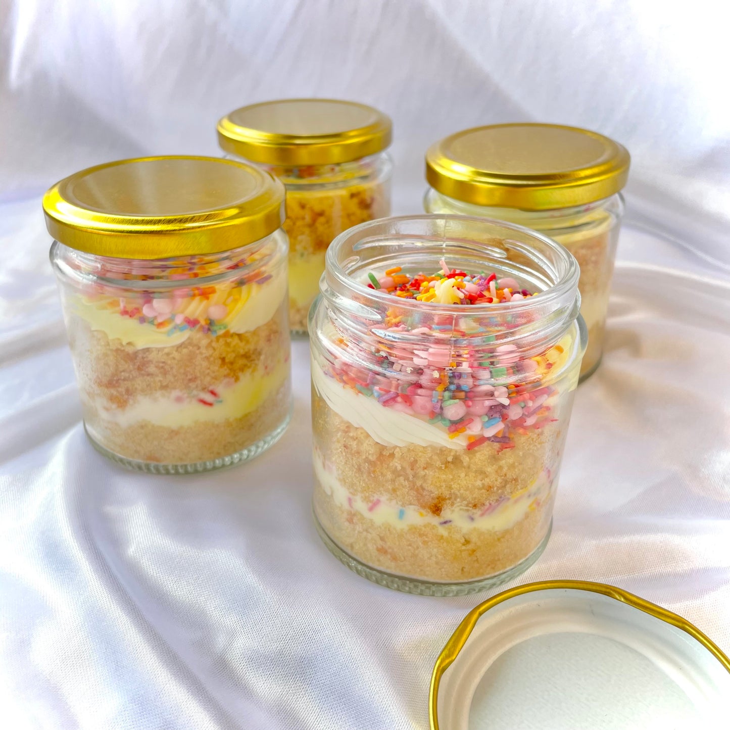 Lemon funfetti cake jar 