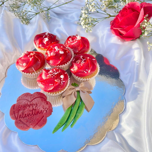 Mini Cupcake Valentines Bouquet Board